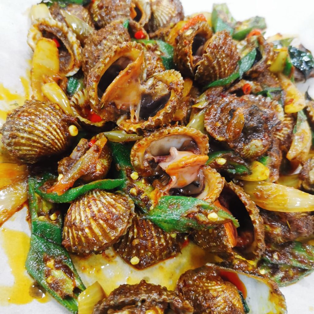 A05 铁板烧鲜蛤 Grilled Cockles