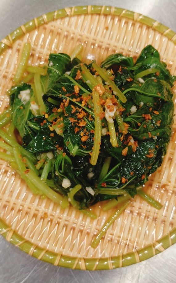E10 清炒番薯叶 Stir-fried Sweet Potato Leaves