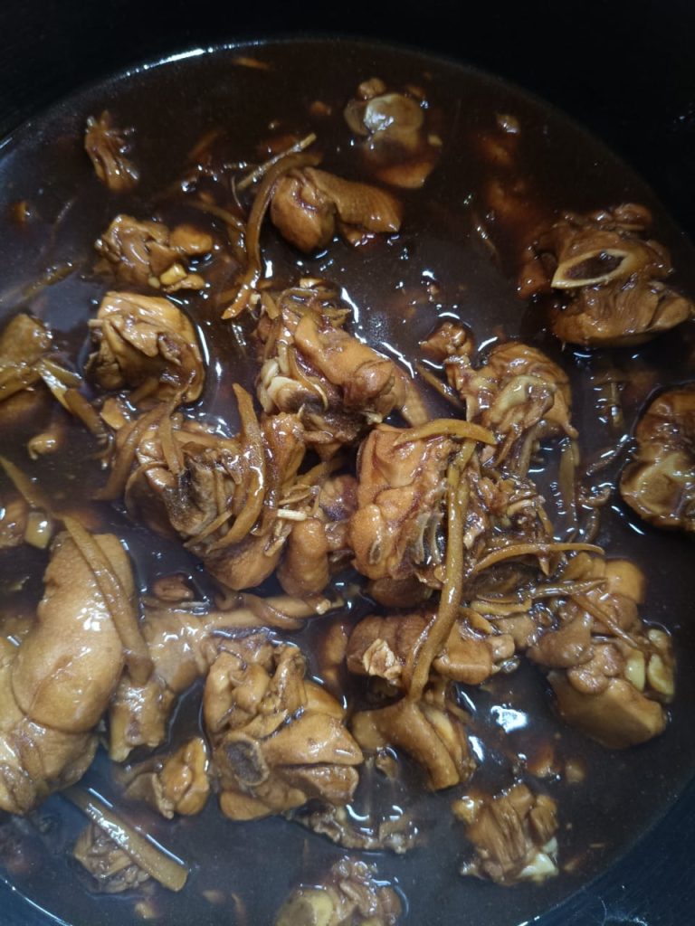 D15 麻油鸡块 Chicken with Sesame Oil